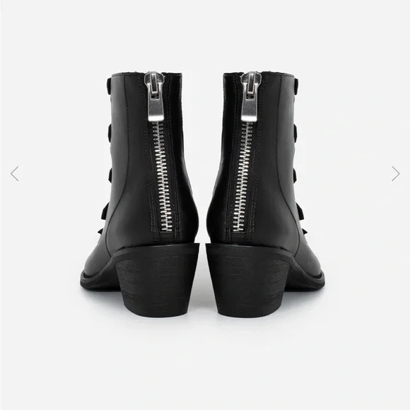 Sz 7 Bridgette Disturbia buckle booties :) - Picture 6 of 13